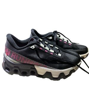 On Running cloud monsters Hyper .Stylish Black and Pink Women's Sneakers NWOT